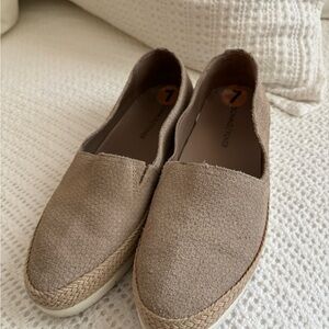 Donald Pliner leather Tan Slip-Ons size 7